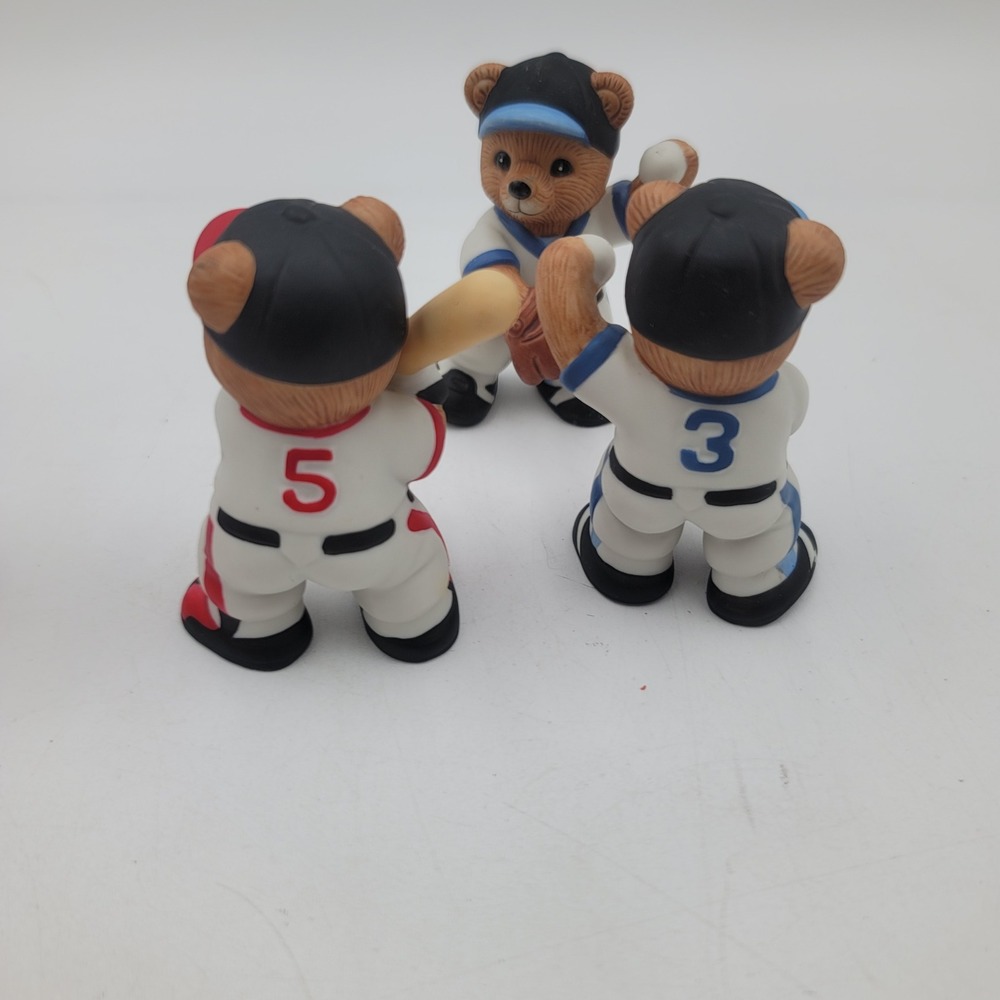 Vintage H&H Baseball Teddy Bear Figurines Set of 5 Ceramic Sports Decor 1403 - Picture 4 of 5